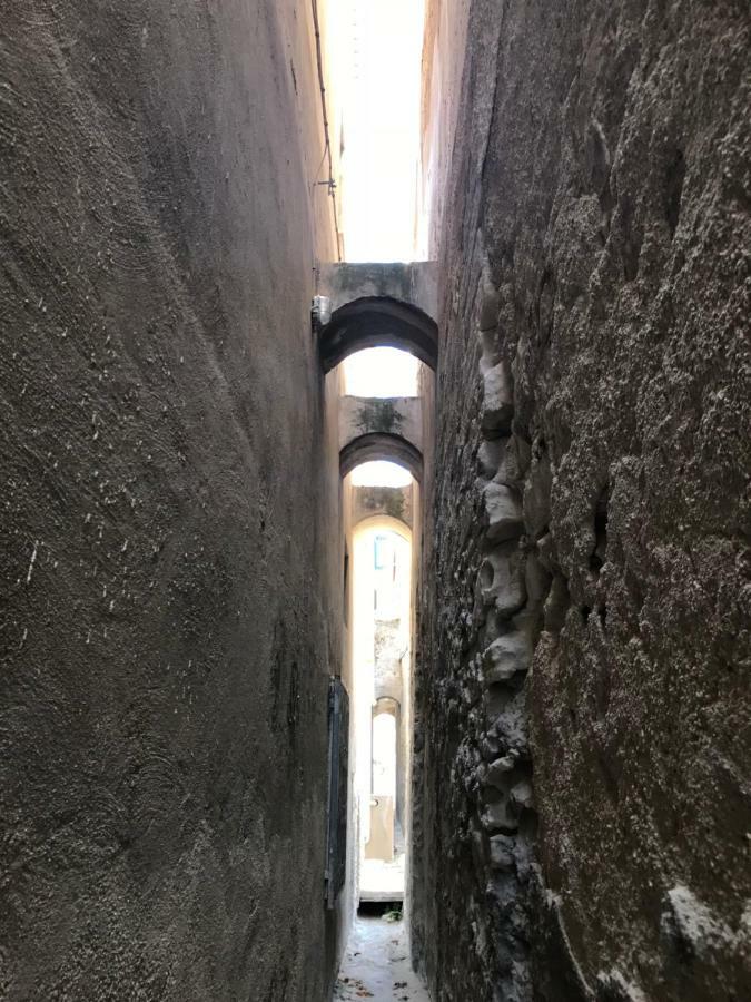 La Casa Nel Borgo Apartment Vieste Bagian luar foto